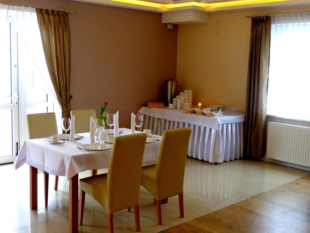 Adamar Jastrzebia Gora Bed & Breakfast Bagian luar foto