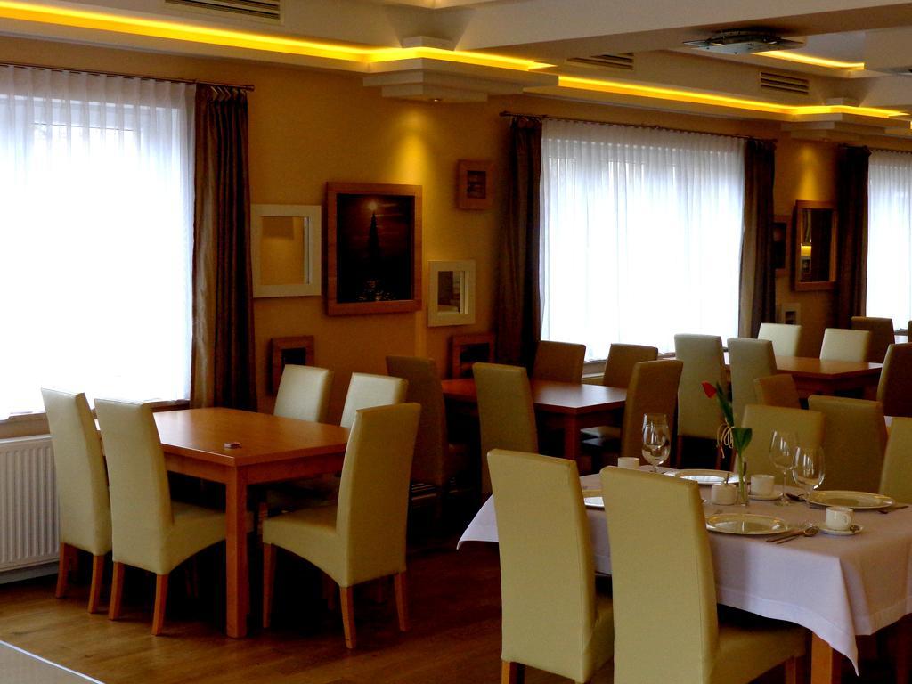 Adamar Jastrzebia Gora Bed & Breakfast Bagian luar foto