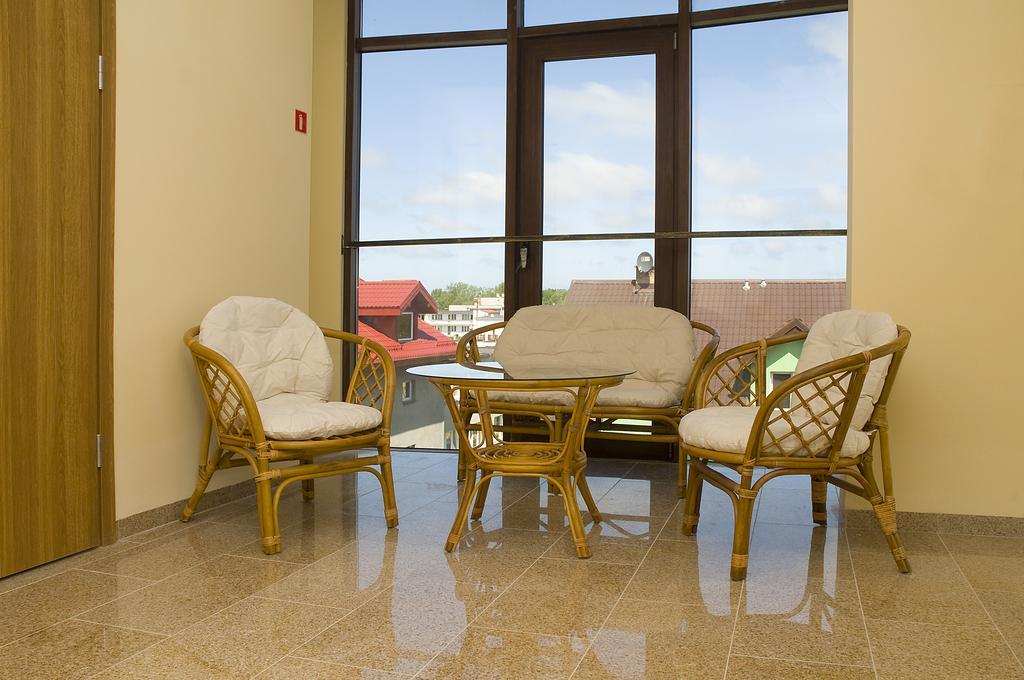Adamar Jastrzebia Gora Bed & Breakfast Bagian luar foto