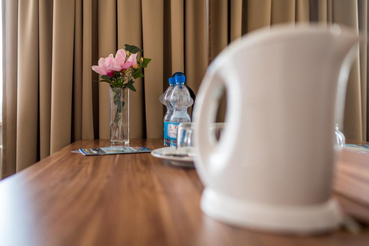 Adamar Jastrzebia Gora Bed & Breakfast Bagian luar foto