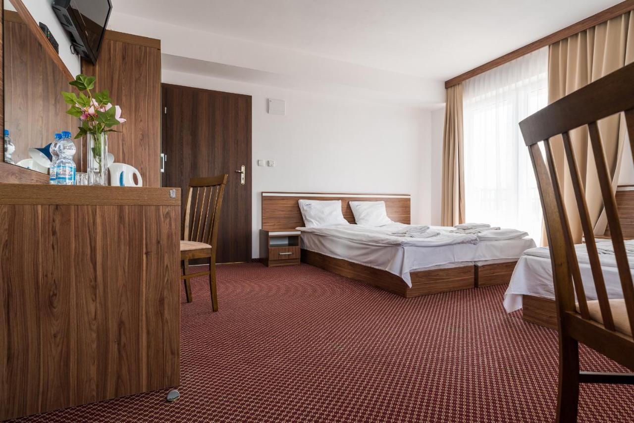 Adamar Jastrzebia Gora Bed & Breakfast Bagian luar foto