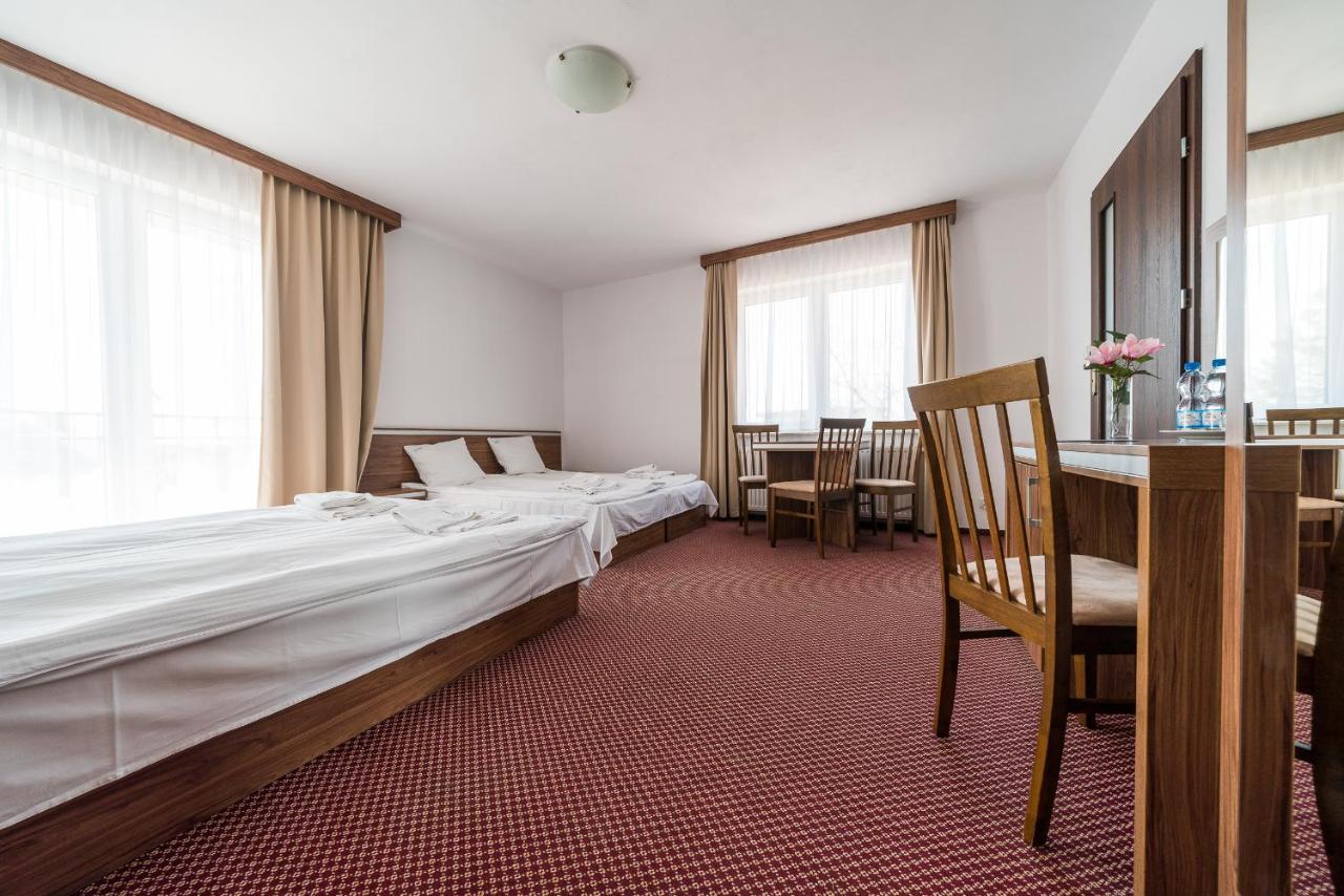 Adamar Jastrzebia Gora Bed & Breakfast Bagian luar foto