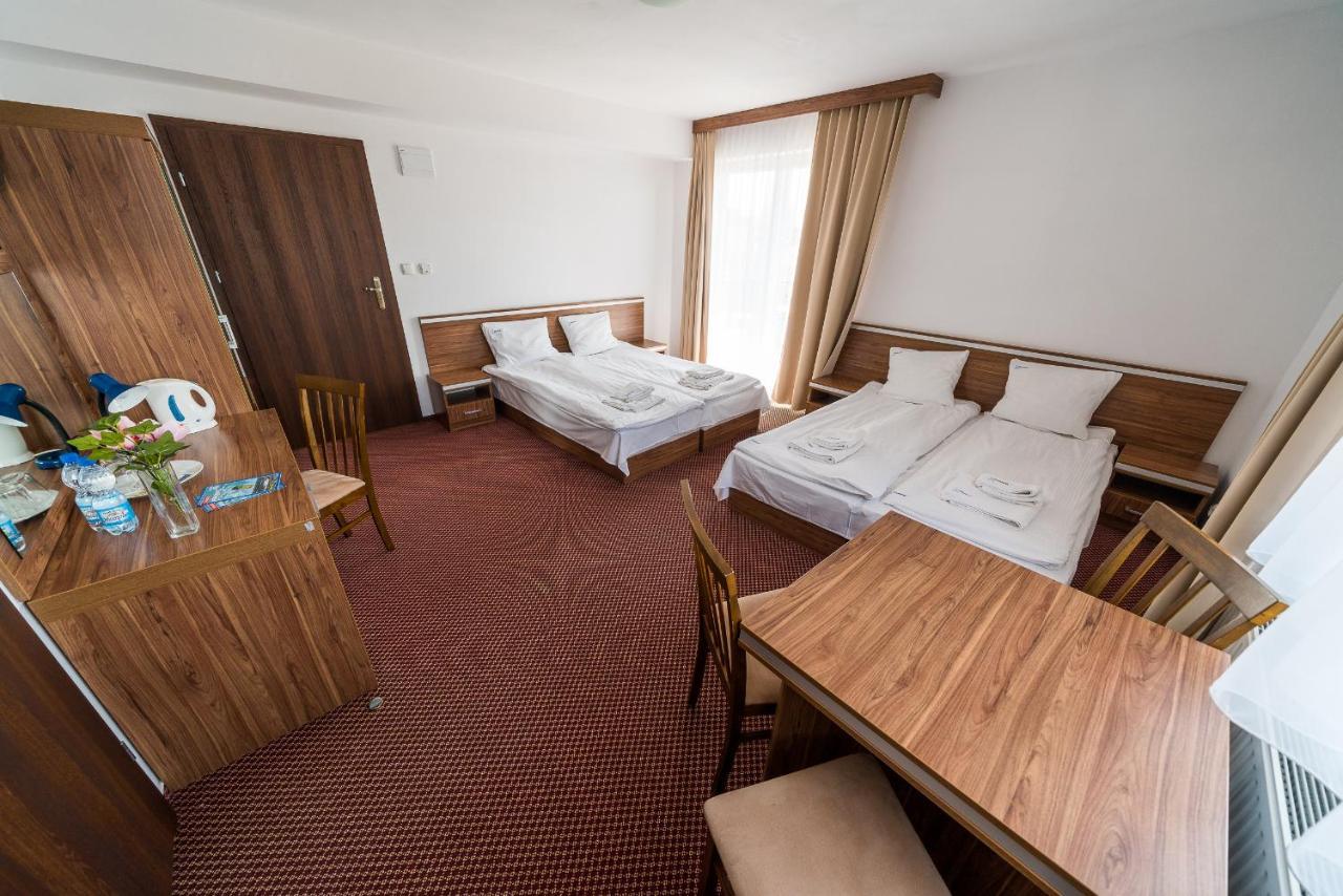 Adamar Jastrzebia Gora Bed & Breakfast Bagian luar foto